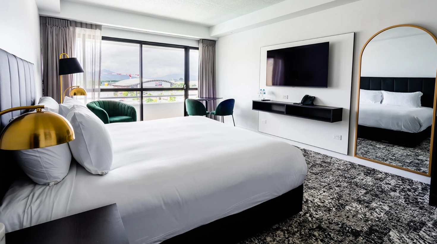 Cairns 2 2